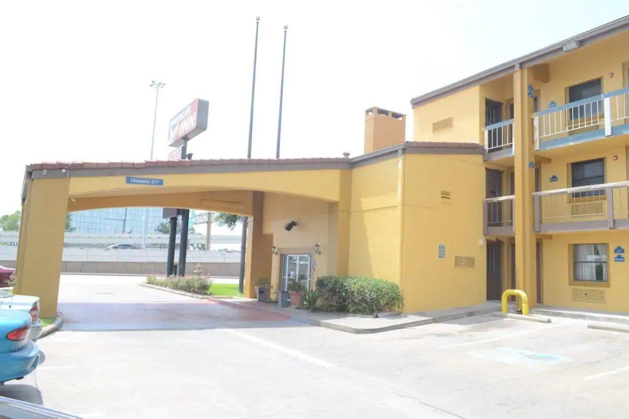 America'S Inn Houston/Stafford /Sugarland Exteriör bild