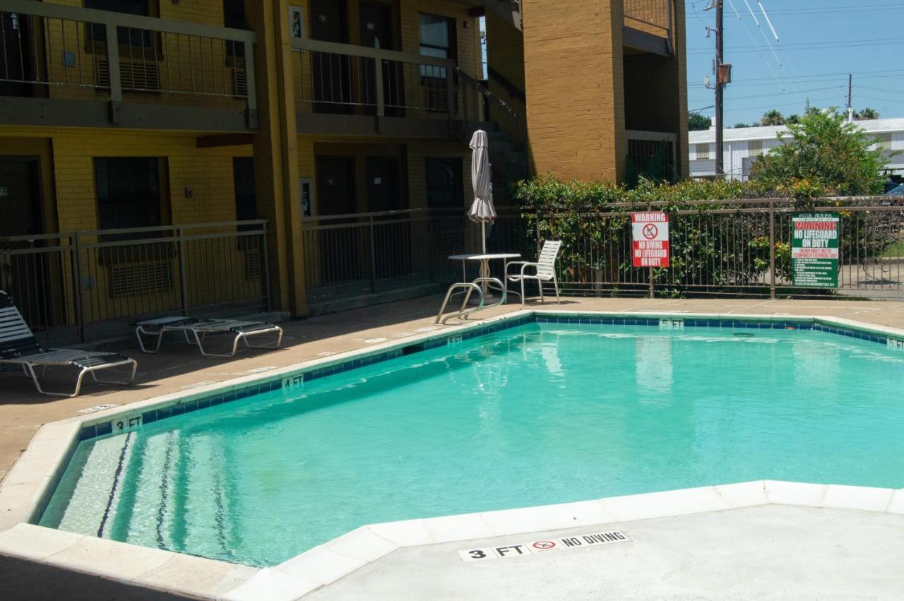 America'S Inn Houston/Stafford /Sugarland Exteriör bild